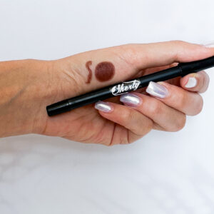 مداد چشم قهوه ای